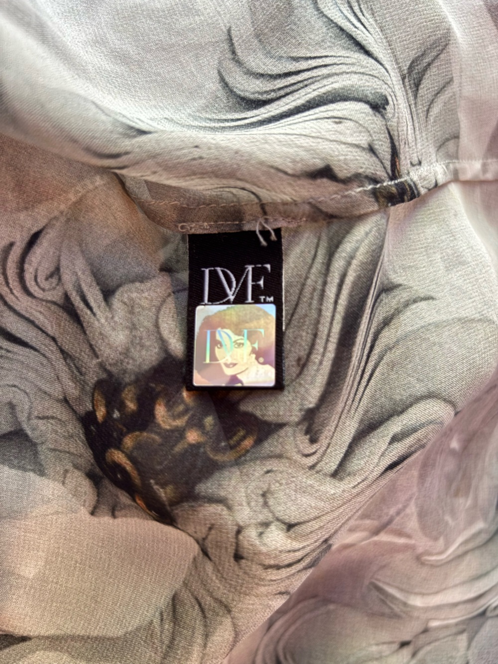 Diane von Furstenberg Silk Pintura Watercolor Silk Blouse - Picture 13 of 14
